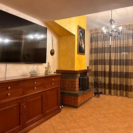 Est Villa